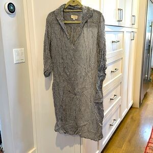 American Colors Size M women’s cover up grey/white pinstripe